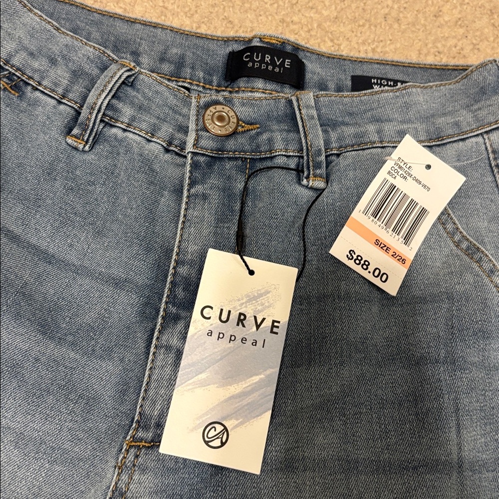 Curve Light Wash Wide Leg Jeans - Picture 3 of 6